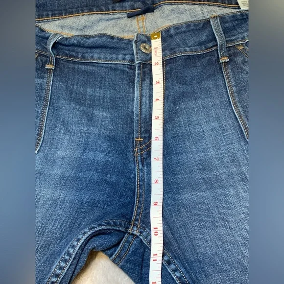 Levi’s Women Size 20 Skinny Jeans 542 Medium Wash Distressed - Picture 9 of 10